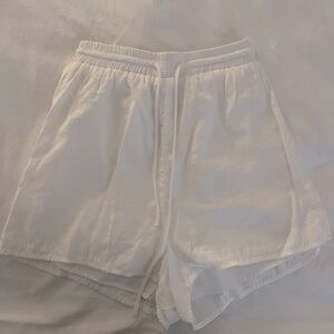 BEACH SHORTS PRINCESS POLLY